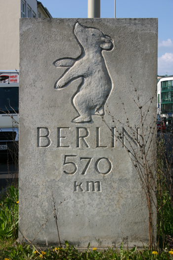 Kilometerstein Berliner Br Bonn